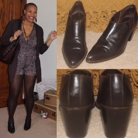 Vintage Pointed Toe Booties - Picture 1 of 4