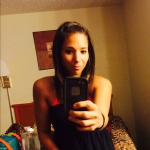 Meet your Posher, April