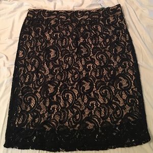 Lace skirt