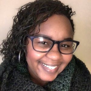 Meet your Posher, Deondra