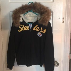Pittsburgh Steelers hoody. NFL team apparel.