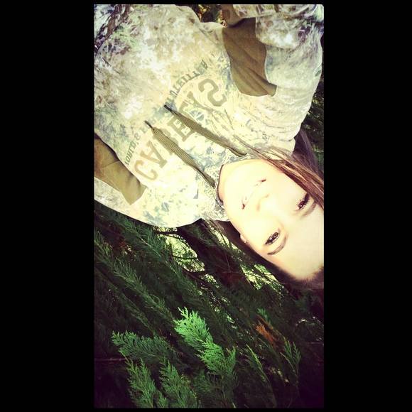 Meet your Posher, Shyanne - Picture 1 of 1