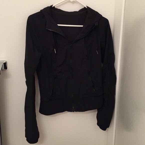 Lululemon black jacket