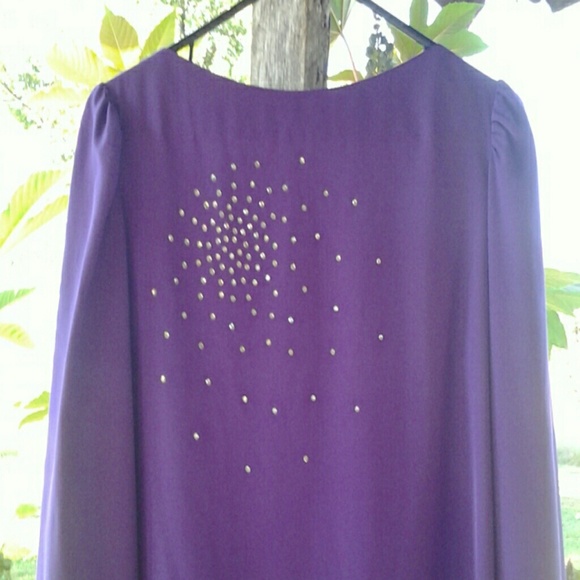 Beautiful SPARKLING BLOUSE. - Picture 2 of 4