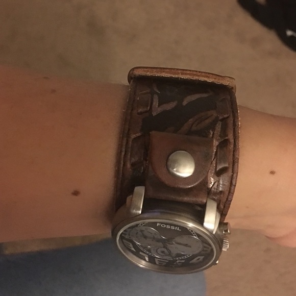 Watch - Picture 4 of 4