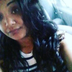 Meet your Posher, Caitlin