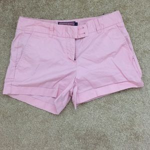 Vineyard vines baby pink shorts!
