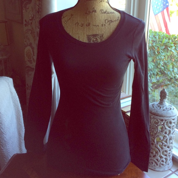 Black Tee - Picture 1 of 1