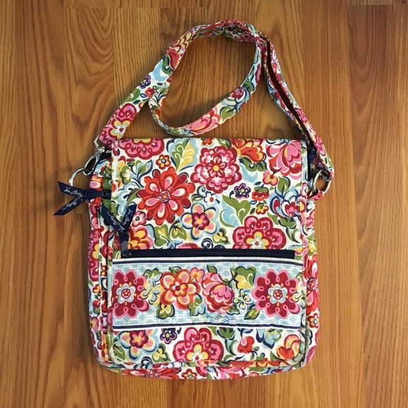 Vera Bradley messenger bag