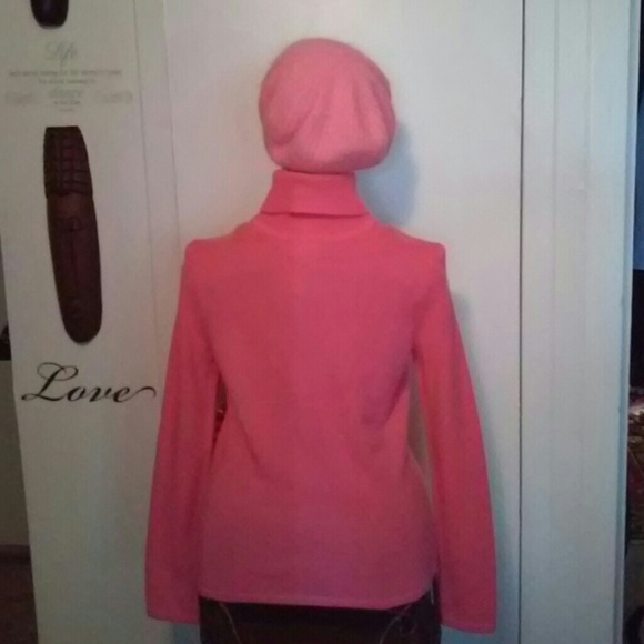 Lord and Taylor - Picture 3 of 4