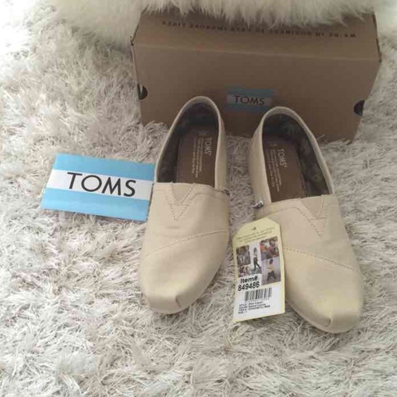 🎉Holiday SaleNWT Toms classic canvas shoe 6 & 7.5 - Picture 5 of 5