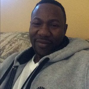 Meet your Posher, Olatunji