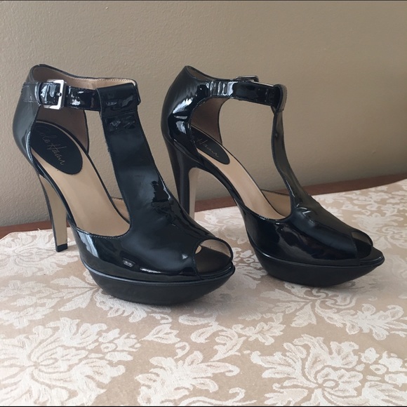Cole Haan Shoes - Cole Haan Blk Patent TStrap Peep Toe NikeAir Pumps