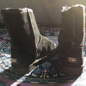 Ugg black short boots size 5