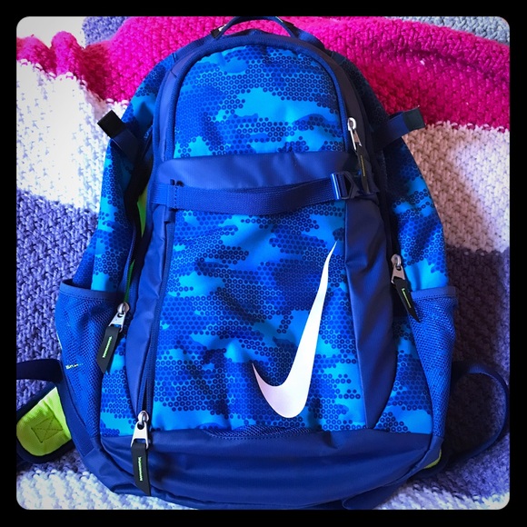 ‼️sold on merc‼️Nike cooler backpack