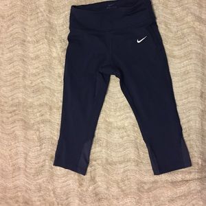 NWOT! Nike Power Epic Luxe Running Capri XS