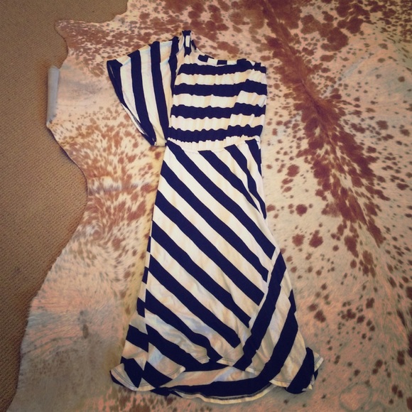 Ella Moss off the shoulder navy striped dress - Picture 1 of 1