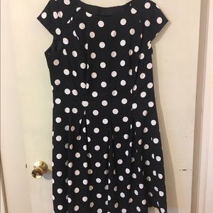 Super cute mod cloth/retro dress!