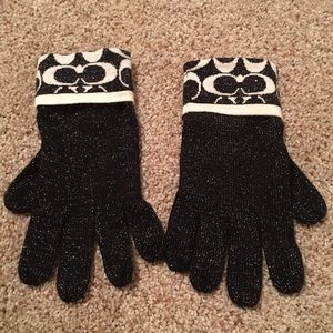 AUTHENTIC COACH GLOVES NWOT