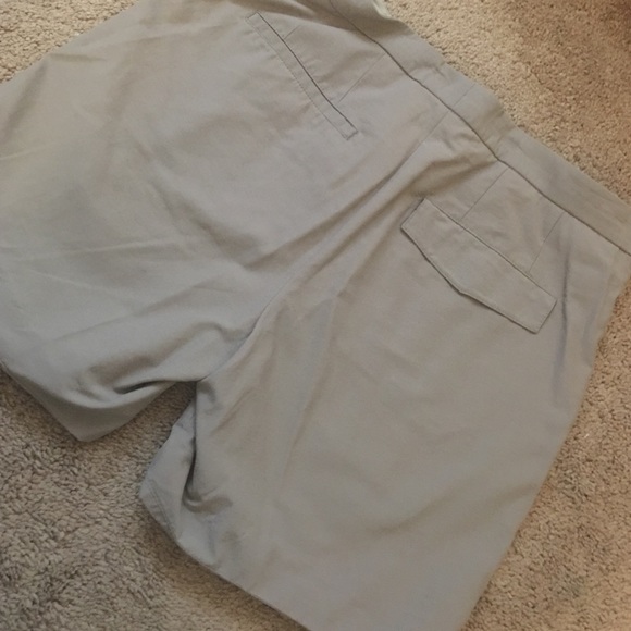 Shorts - Picture 3 of 4