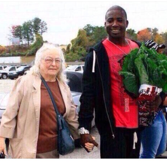 under construction - Picture 2 of 2