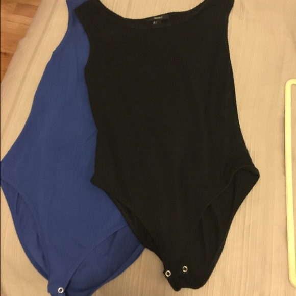 Sleeveless body suite- 2 pack!!