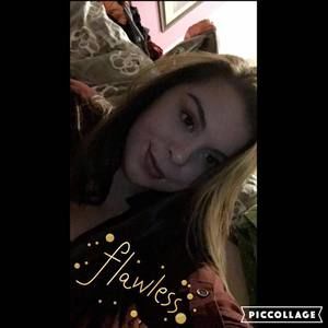 Meet your Posher, Angelenia