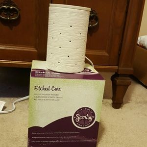 Used Scentsy Warmer Etched Core