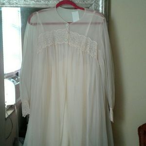 Vintage night gown