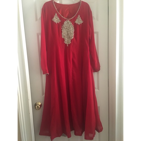 Indian / Pakistani chudidhar suit
