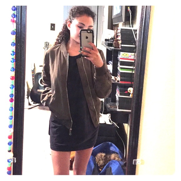 Nwot!! Olive green bomber jacket.