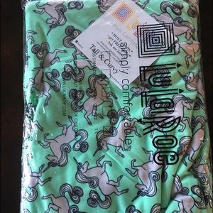 NWT TC LULAROE UNICORN LEGGINGS!