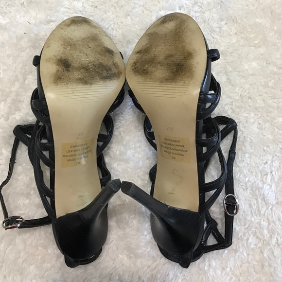 BUNDLE TRADED Black strappy GUESS high heels - Picture 3 of 3