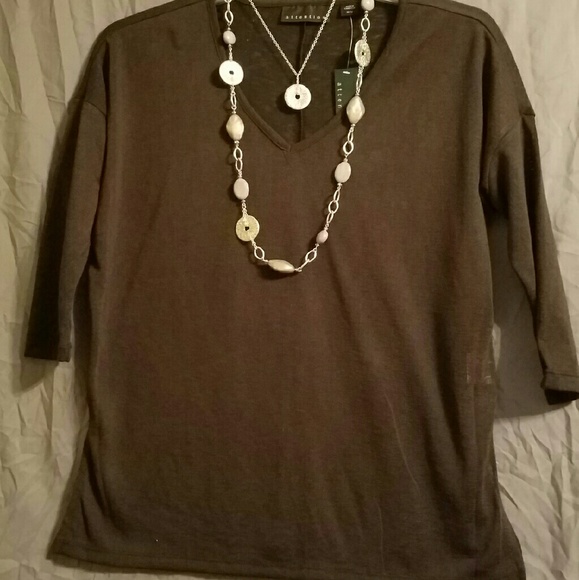 Black, Attention, 3/4 sleeve