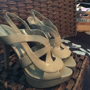 Nude heels size 8