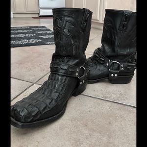 Alligator motorcycle boots