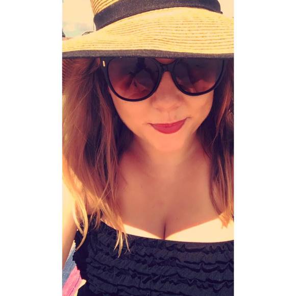 Meet your Posher, Rachel