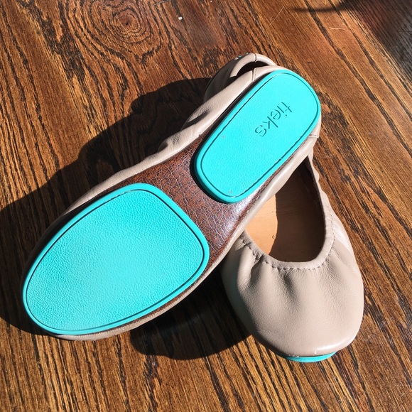 Taupe Tieks!