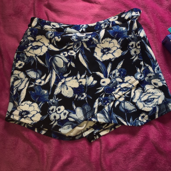 Abercrombie & Fitch Skort