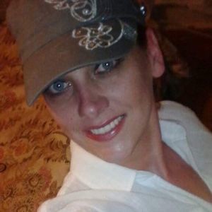 Meet your Posher, Stacy