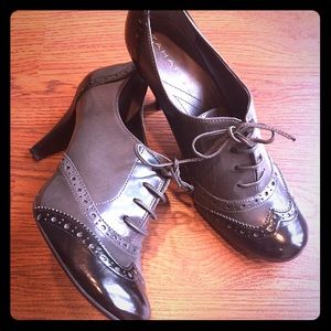 Tahari black/grey wingtip booties.