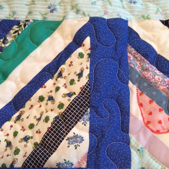 🆕 Homemade Baby/Toddler/Throw or Lap Quilt - Picture 3 of 4