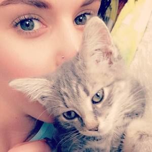 Meet your Posher, Natalie