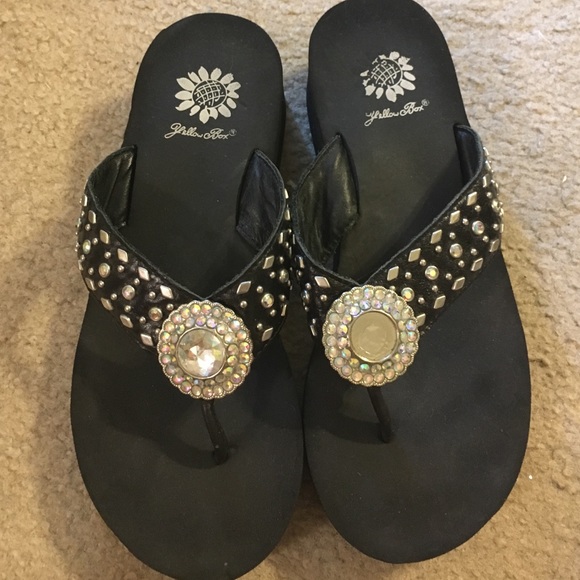 Yellow Box ladies sandals