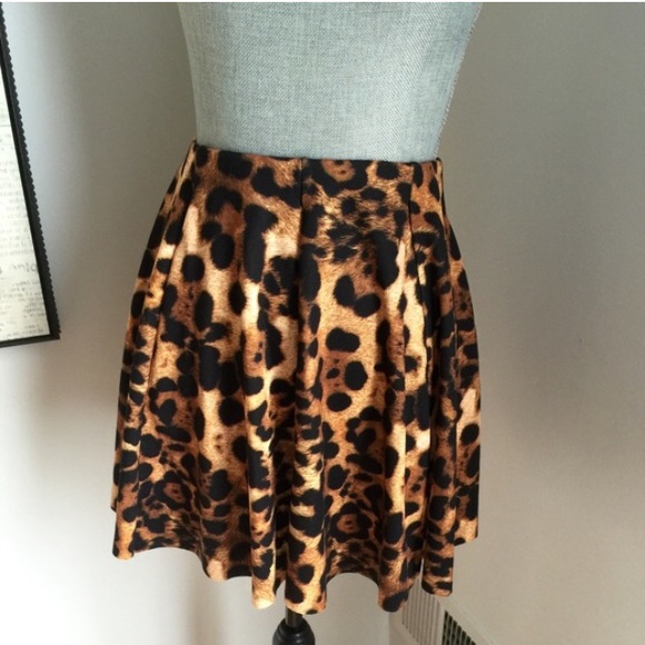 Zara leopard print skirt