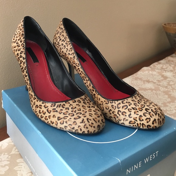 Nine West Aida Pumps with Leopard Print. Size 9