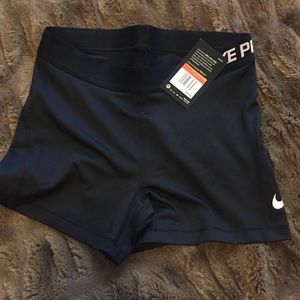 NEVER WORN!!!! Black Womens Nike Pros