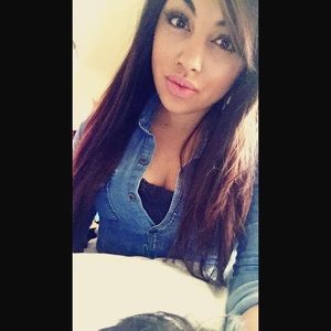 Meet your Posher, Stephanie