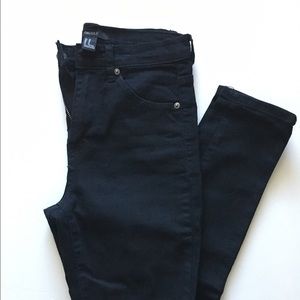 Black High-Waisted Skinny Jeans