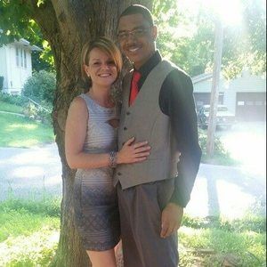 Meet your Posher, Derrick